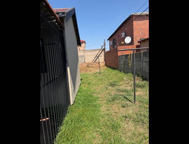 3 BEDROOM HOUSE FOR SALE IN ZAKARIYYA PARK